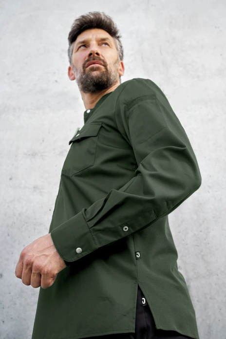 Поварской китель Jobeline Luca мужской с длинным рукавом, темно-оливковый, 65% полиэстер 35% хлопок, на кнопках, спинка и рукава из пике, OEKO-TEX