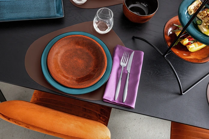 VEGA Oriento Flat Plate Set of 6, 23.5 cm Stoneware Round Plates, Terracotta Speckled Finish with Irregular Edges, Microwave and Dishwasher Safe