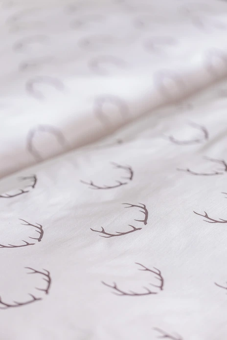 ERWIN M. Enns Duvet Cover, 100% Cotton Percale, 140x200 cm, Printed Antler Design, Beige/Dark-Brown, Zipper Closure
