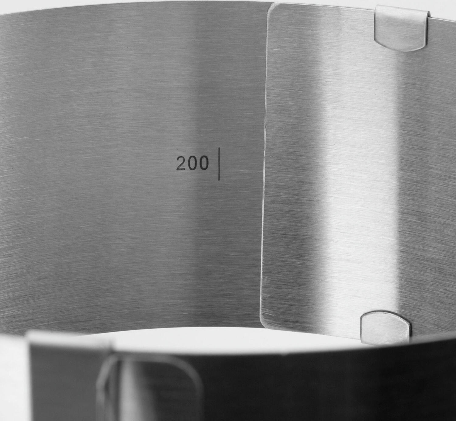 Westmark Cake Ring Classic Adjustable, Stainless Steel, 16-30 cm Diameter, 8.5 cm Height, with Integrated Scale and Handles, Silver