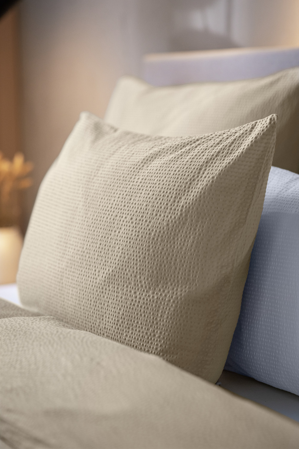 ERWIN M. LUSINI Solutions GmbH Avellino Pillow Cover, 100% Cotton Woven Seersucker, 80 x 80 cm, Beige, Non-Iron, Breathable, OEKO-TEX Standard 100