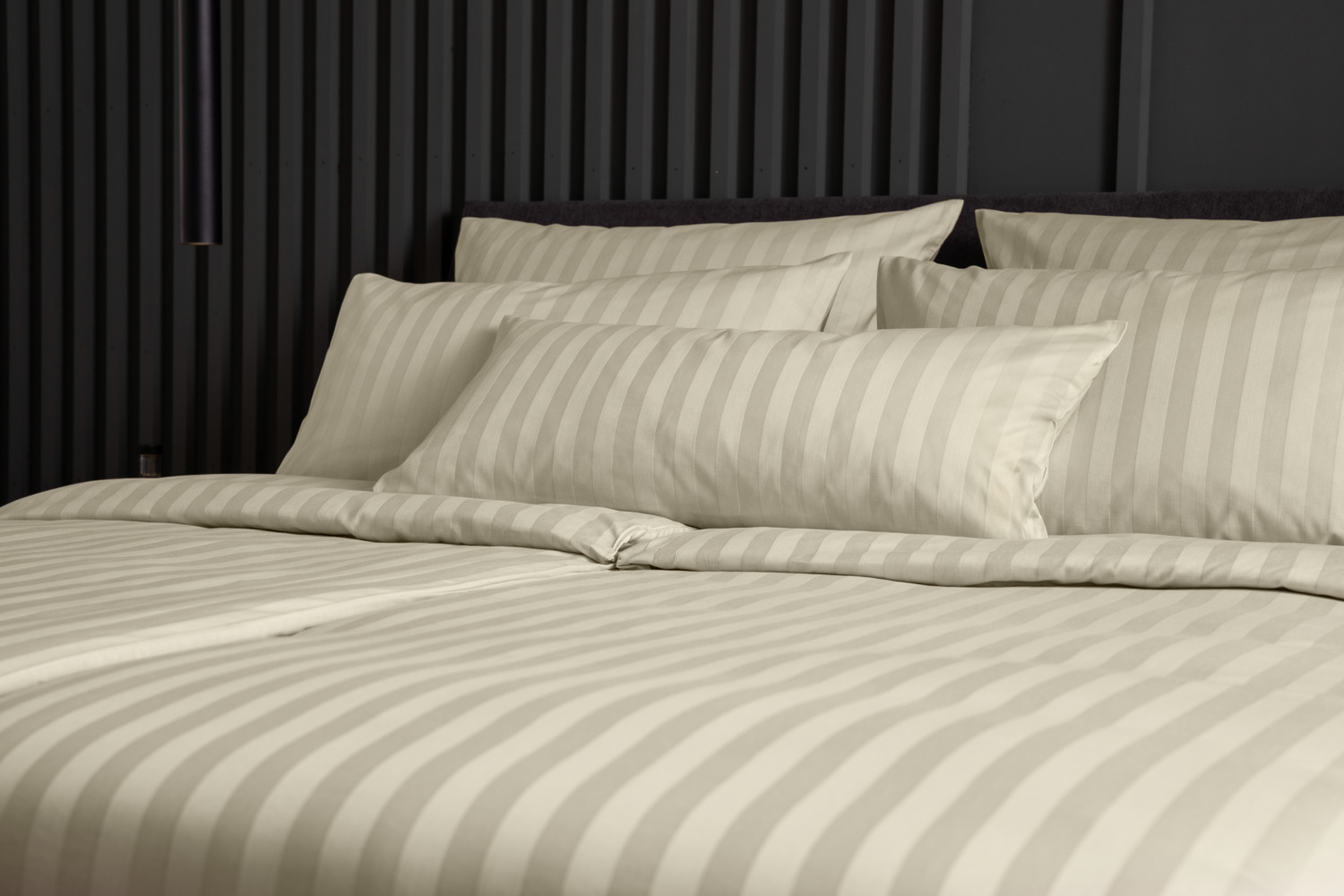 Material textil Erwin M. Rom-Meran bumbac mercerizat, latime 280 cm, 180 g/m², 200 TC tesut Damask, dunga clasica, bej, OEKO-TEX Standard 100