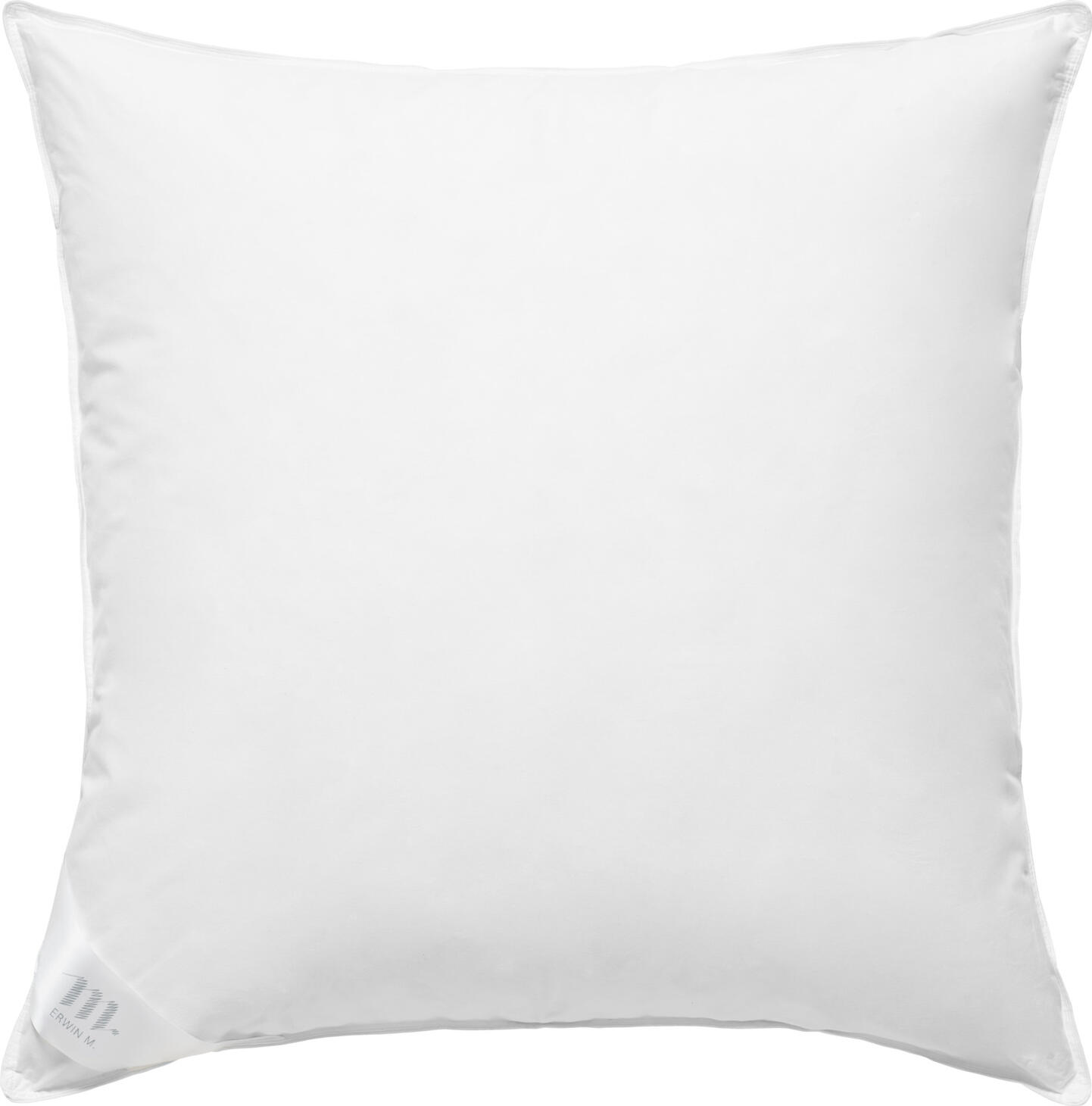 ERWIN M. LUSINI Solutions GmbH Pillow Apollo Kissen Apollo Pillow Apollo; 40x40 cm (WxL); white Kissen Apollo; 40x40 cm (BxL); weiß Filling: 85% white new duck feathers, 15% white new duck down, class 1. Cover: 100% cotton with satin piping. Pillow with soft comfort. No slipping of the filling due to bars. Suitable all year round. Downpass seal. Nomite mite and down proof ticking. Cigarette glow test according to EN ISO 12952-1. passed. Made in Germany. Füllung: 85 % weiße neue Entenfedern, 15 % weiße neue Entendaunen, Klasse 1. Bezug: 100 % Baumwolle mit Satinbiese. Kissen mit weichem Komfort. Kein Verrutschen der Füllung durch Stege. Ganzjährig geeignet. Downpass-Siegel. Nomite milben- und daunendichtes Inlett. Zigarettenglühtest nach EN ISO 12952-1. bestanden. Made in Germany