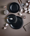 Luminarc Cottage Tempered Glass Flat Plates, Black Round Ribbed Edge, 25 cm Diameter, 1.6 cm Height, Stackable, Dishwasher and Microwave Safe