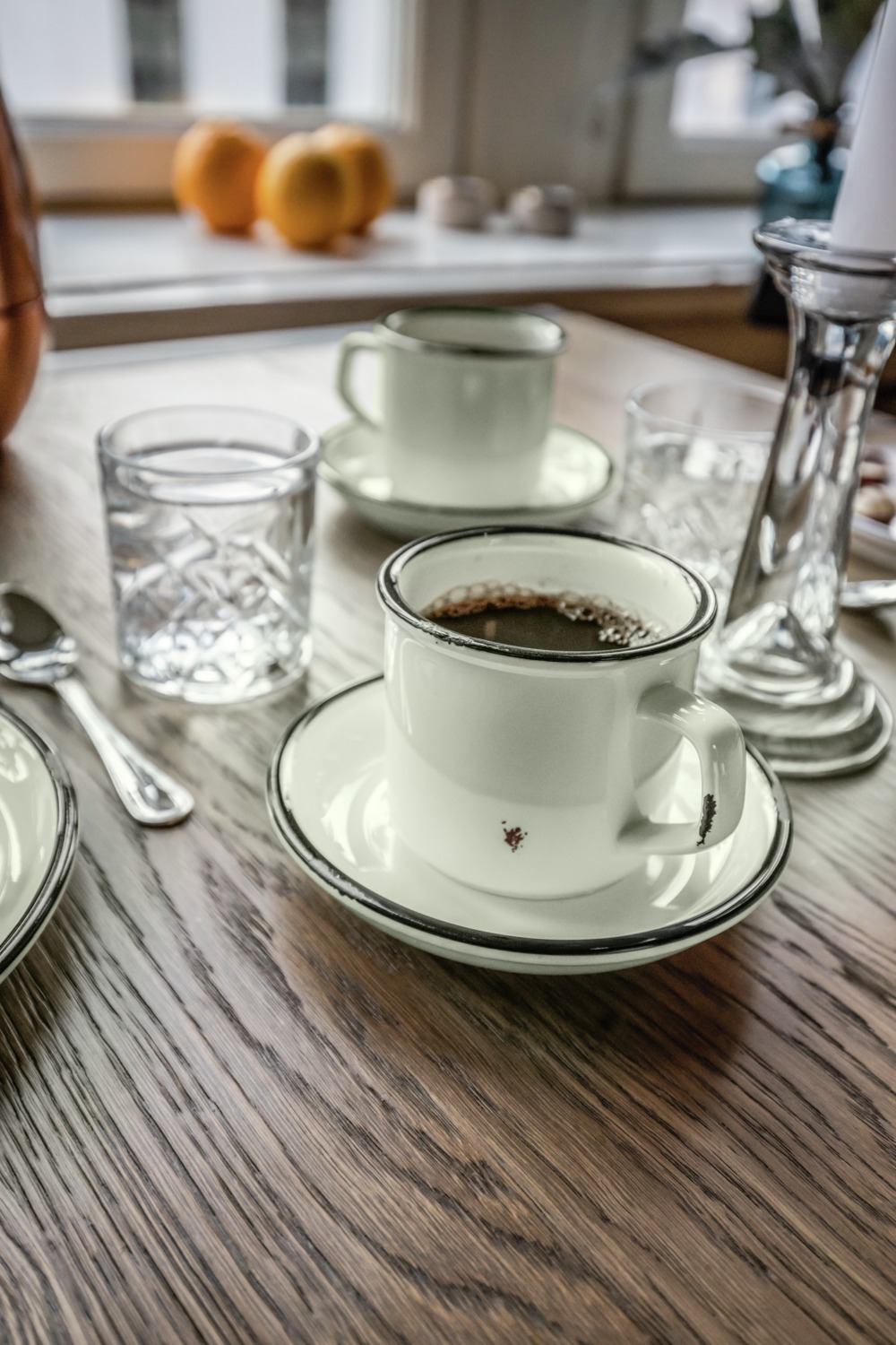 VEGA Liron Porcelain Coffee Saucer, Retro Cream White with Black Rim, Dishwasher and Microwave Safe