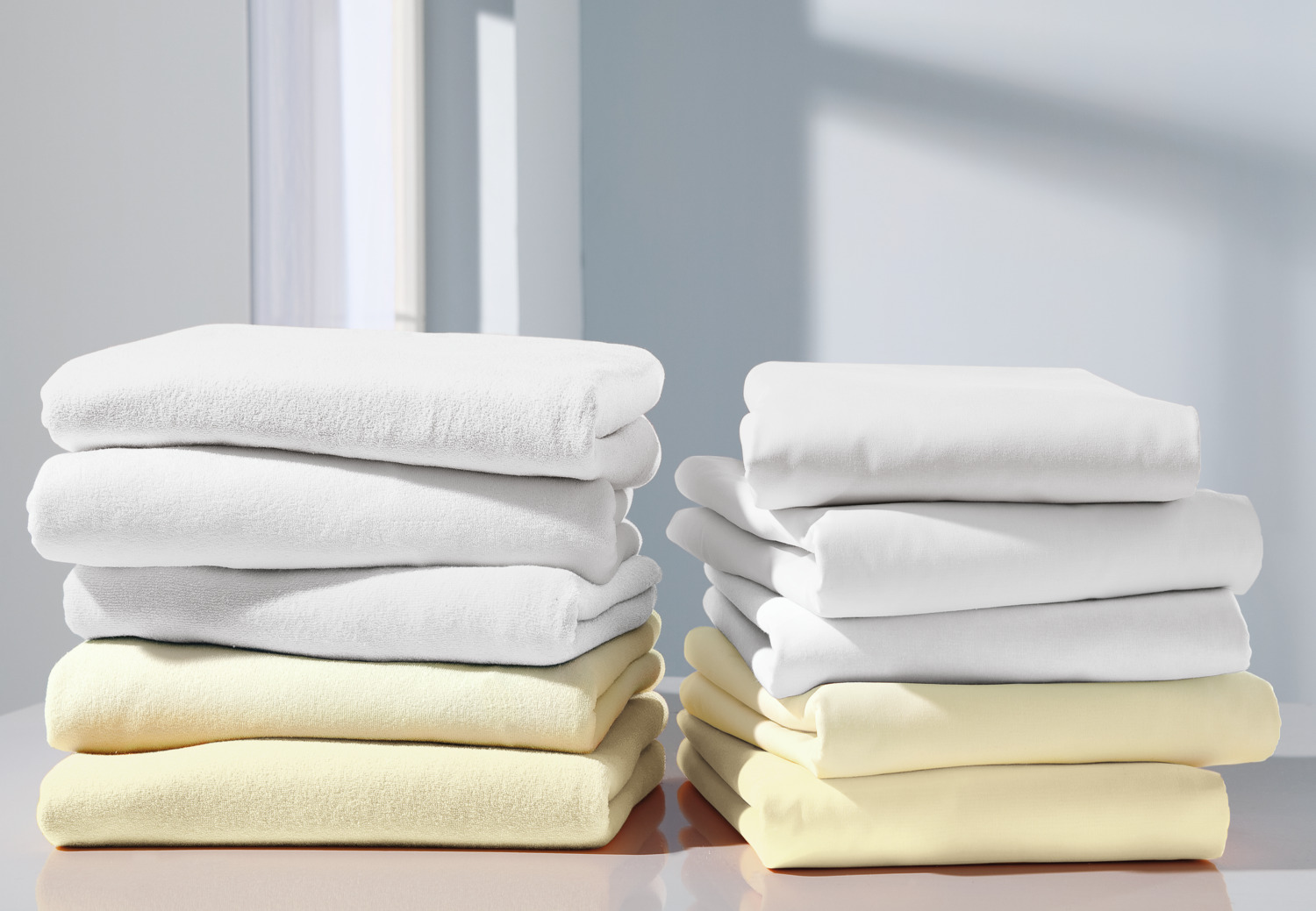Lencea de pat cu elastic ERWIN M. LUSINI din frottee, 80% bumbac 20% poliester, 180-200 x 190-200 cm, inaltime 20 cm, calitate hoteliera, OEKO-TEX Standard 100, Alb