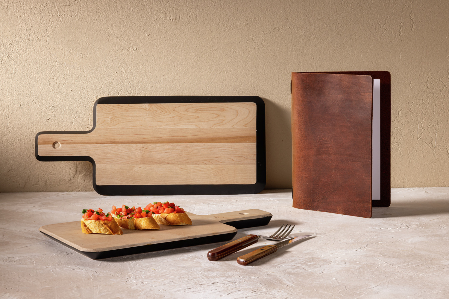 VEGA Belbo Serving Board, Lacquered Maple Wood Food Board, 36.1 x 21.1 x 2 cm, Maple with Writable Black Edge and Integrated Handle
