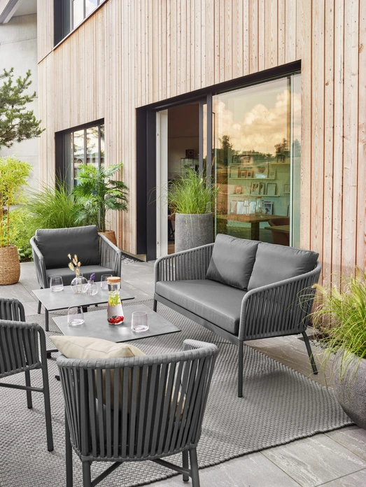 Scaun Lounge Exterior VEGA LUSINI Esperia, Antracit, Cadru Aluminiu Vopsit in Pudra, Rattan din Sfoara de 15mm, Perne din Material Olefin, Stivuibil, 80x75x79 cm