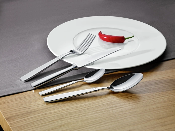 VEGA Noon Flat Plates, High-Quality White Porcelain, 27 cm Diameter, Round Professional Catering Dinnerware, Set of 6