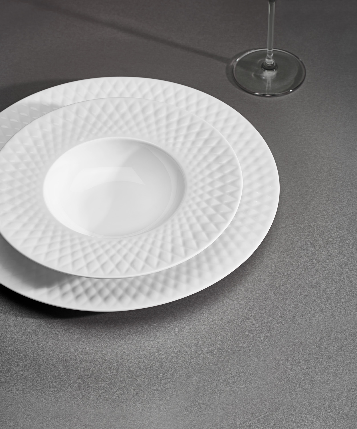 Set de 4 piese farfurii plate din porțelan VEGA Bilbero, albe, rotunde, diametru 31 cm, cu relief romboid pe margine