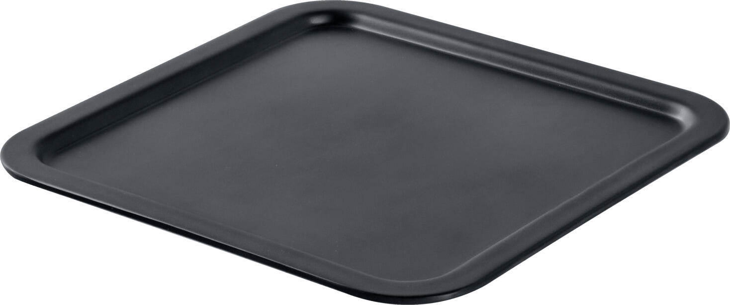 VEGA LUSINI Solutions GmbH Buffet platter Fenra Buffetplatte Fenra Buffet platter Fenra; 18.6x18.6x1.2 cm (LxWxH); black; square Buffetplatte Fenra; 18.6x18.6x1.2 cm (LxBxH); schwarz; quadratisch The melamine plate is particularly durable thanks to its impact and break resistance. The range of use is from -30°C to +70°C. Dishwasher safe. Not suitable for use in the microwave or oven. Can also be used as a lid for the bowl. Der Teller aus Melamin ist besonders langlebig durch Stoß- und Bruchfestigkeit. Der Einsatzbereich ist von -30 °C bis +70 °C. Spülmaschinenfest. Nicht mikrowellengeeignet und nicht backofengeeignet. Kann auch als Deckel für die Schale verwendet werden.