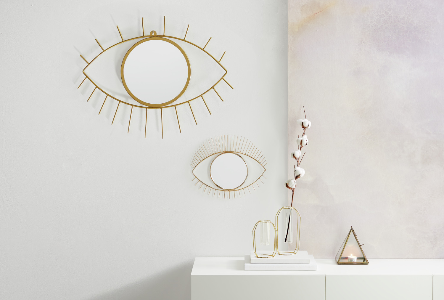 Vega Jayanna Decorative Mirror Element, Eye Shape with Eyelashes, Satin Gold Iron Metal Frame, 69 x 53 cm, Mirror Glass