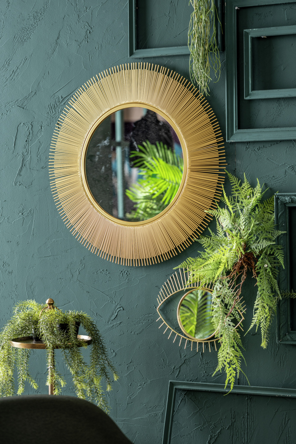 Vega Jayanna Decorative Mirror, Eye Shape, Satin Gold Finish Metal and Glass, 33 x 25 cm