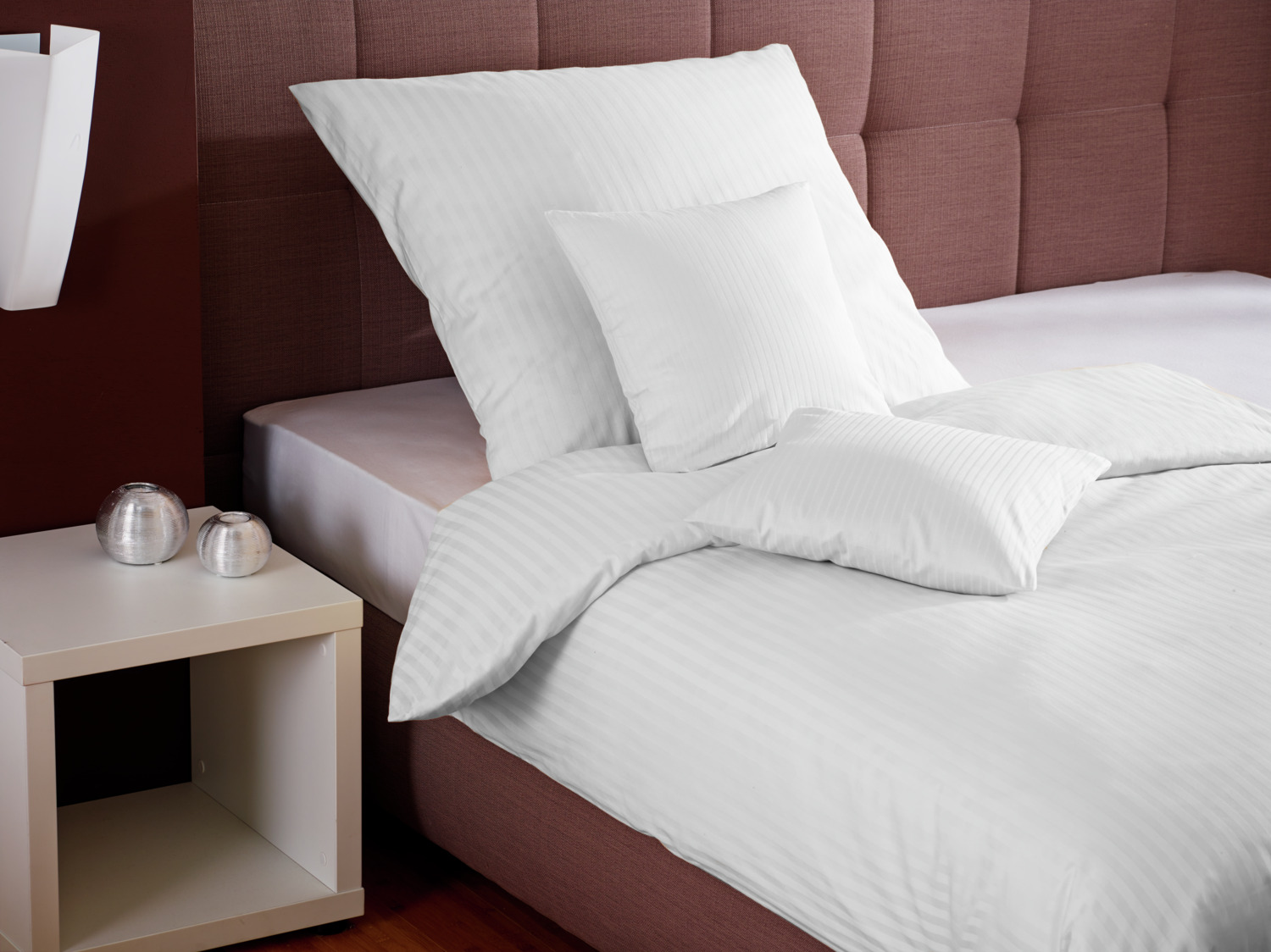 LUSINI Solutions GmbH Venedig 8 mm Pillow Cover, 40x80 cm, 100% Mercerized Cotton, White, Damask Stripe, Hotel Closure, OEKO-TEX Standard 100