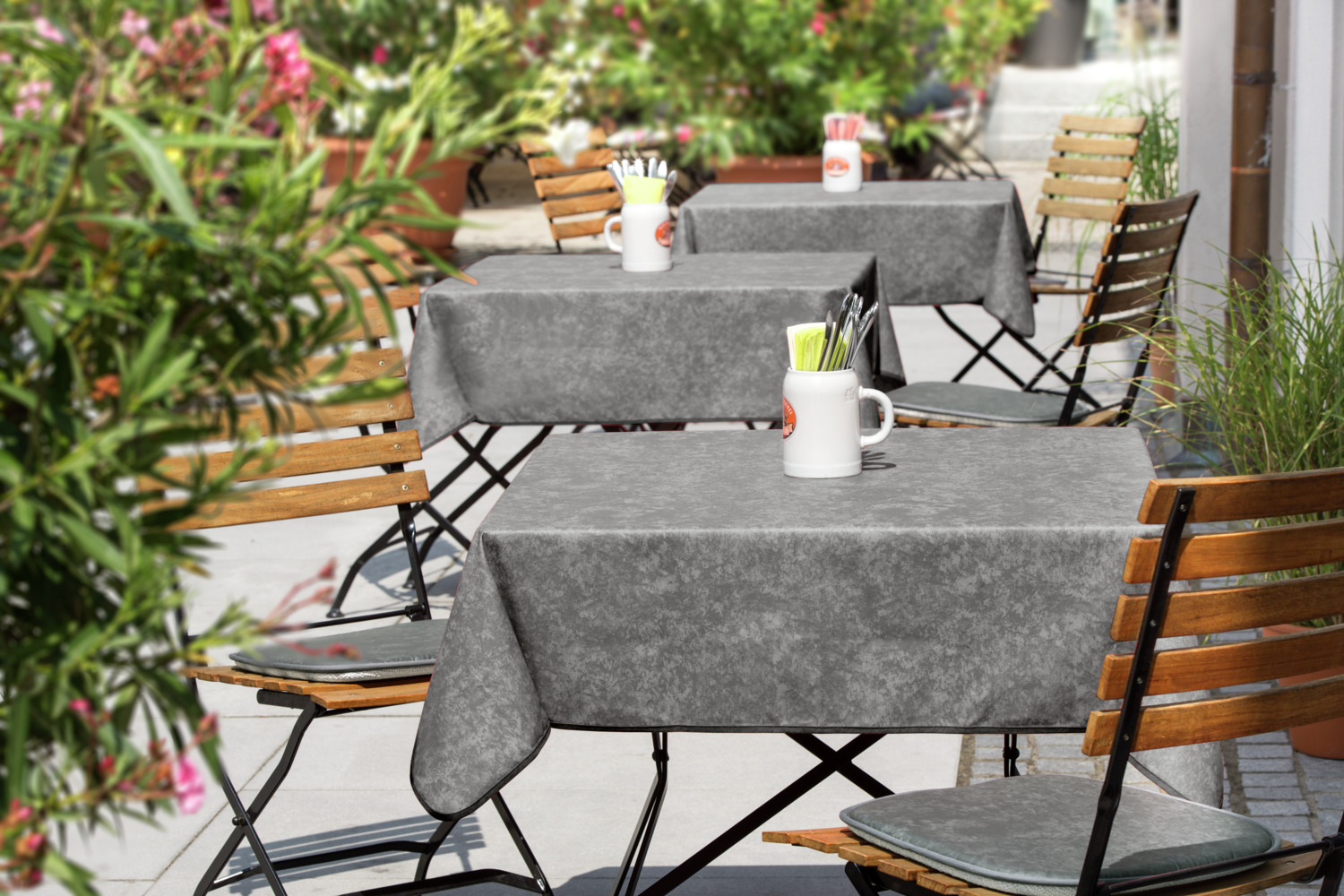 LUSINI Solutions GmbH Firenze Square Tablecloth 80x80 cm Anthracite, Cotton-Polyester Blend, Dirt-Repellent Batik Design, OEKO-TEX Certified
