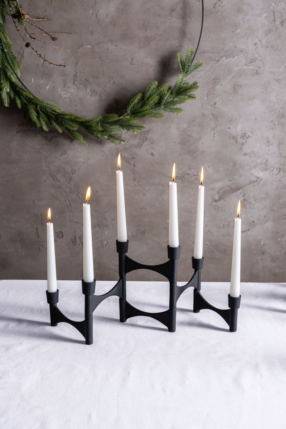 Suport pentru lumânari Vega Aarany Set de 6 piese, Design Modular Pliabil din Aluminiu Turnat, Negru, 20 x 23.5 cm, Decor Robust
