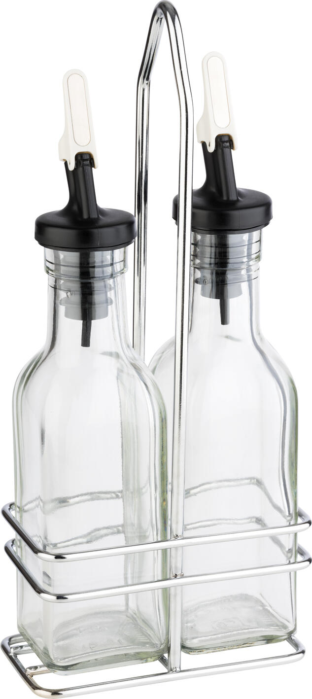 APS Assheuer + Pott GmbH & Co. KG Vinegar and oil cruet Essig- & Öl-Menage Vinegar and oil cruet; 120 ml, 5.5x24 cm (WxH); transparent Essig- & Öl-Menage; 120 ml, 5.5x24 cm (BxH); transparent Available in 2 different sizes. The APS vinegar and oil cruet consists of a stable stainless steel frame and two glass containers with lid and non-drip PE pourer. Die Essig-/Öl-Menage ist eine praktische Lösung zum stilvollen Bereitstellen von Essig und Öl am gedeckten Tisch, im Restaurant oder im Frühstücksbereich. Das verchromte Gestell hält die Glasbehälter ordentlich zusammen und unterstützt eine saubere Präsentation. Die passenden Deckel erleichtern das Dosieren und schützen den Inhalt im täglichen Einsatz. * Material: Metall, Glas, Polypropylen, ABS, Silikon und Edelstahl * Set mit Gestell sowie Essig- und Ölbehältern * Für Restaurant, Frühstücksbereich und Tischservice geeignet * Zur Bereitstellung von Essig und Öl * Praktische Deckel für geschütztes Aufbewahren und Dosieren * Handwäsche empfohlen