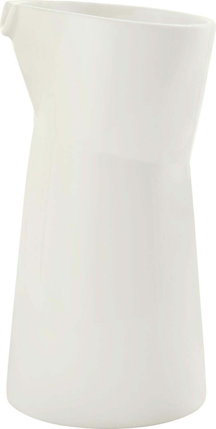 VEGA LUSINI Solutions GmbH Milk and sauce jug Opus Milch - & Saucenkännchen Opus Milk and sauce jug Opus; 150 ml, 8.7x12.2 cm (ØxH); ivory; 6 piece / pack Milch - & Saucenkännchen Opus; 150 ml, 8.7x12.2 cm (ØxH); elfenbein; 6 Stück / Pack The jug from the Opus range is ideal for serving sauces, dressings or hot side dishes in style. Its compact shape allows for precise pouring and blends harmoniously into high-quality table settings. The porcelain is robust, hygienic, cut- and scratch-resistant, and dishwasher- and microwave-safe – perfect for everyday use in restaurants and hotels. 5-year availability service! Der Ausgießer aus der Serie Opus eignet sich ideal zum stilvollen Reichen von Saucen, Dressings oder warmen Beilagen. Die kompakte Form ermöglicht ein präzises Ausgießen und fügt sich harmonisch in hochwertige Tischarrangements ein. Das Porzellan ist robust, hygienisch, schnitt  und kratzfest sowie spülmaschinen  und mikrowellengeeignet – optimal für den täglichen Einsatz in Restaurant und Hotel. 5 Jahre Nachkaufservice!