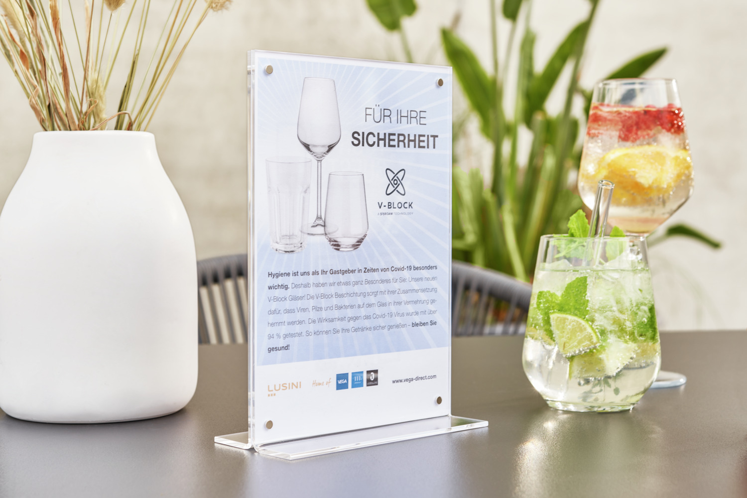 VEGA Bisagno T-shaped Table Display Stand, DIN A5 Acrylic Glass, Transparent, 14.9 x 21.5 cm, Magnetic Two-Part Construction, Food-Safe