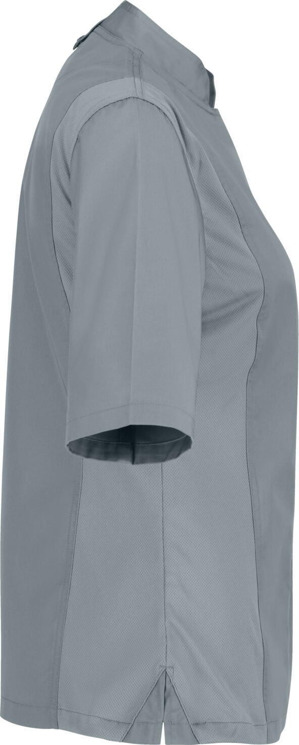 JOBELINE LUSINI Solutions GmbH Women's chef's jacket Carter short-sleeved Damen Kochjacke Carter Kurzarm Women's chef's jacket Carter short-sleeved; Size 48; grey Damen Kochjacke Carter Kurzarm; Kleidergröße 48; grau 65 % polyester, 35 % cotton. 150 g/m². 60 °C wash. Short-sleeved women's chef jacket made of extra-lightweight but sturdy fabric. With stand-up collar, breathable mesh inserts on the side, two-section upper arm pocket and bib apron loop in the neck. Closes with snaps in a concealed snap placket.  Slightly waisted cut. Back length: 68 cm for size 36. 65 % Polyester, 35 % Baumwolle. 150 g/m². 60°-Wäsche Kurzärmlige Damenkochjacke aus extra leichtem, aber robustem Gewebe. Mit Stehkragen, atmungsaktiven Mesh-Einsätzen an der Seite, zweigeteilter Oberarmtasche und Latzschürzenschlaufe im Nacken. Verschließbar mit Druckknöpfen in einer verdeckten Druckknopfleiste.  Leicht tailliert geschnitten. Rückenlänge: 68 cm in Gr. 36
