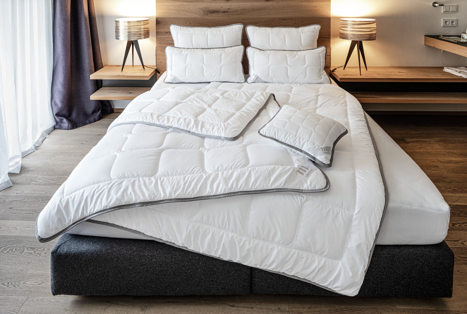 ERWIN M. Auriga Fiber Pillow, 60x80 cm, White, 100% Polyester Hollow Fibre, Sanitised, OEKO-TEX Standard 100, Adjustable Filling with Zip
