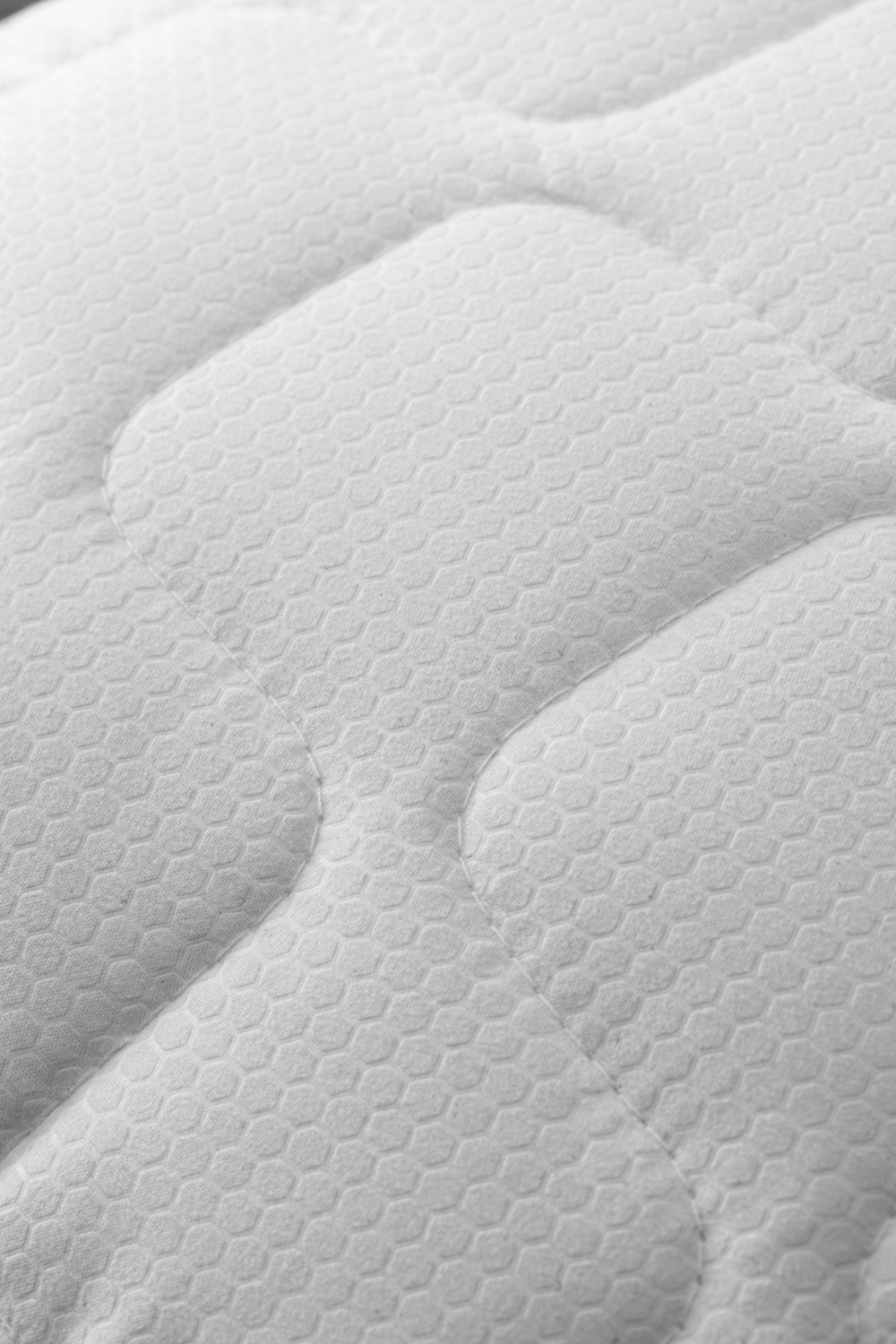 ERWIN M. Auriga Fiber Pillow, 60x80 cm, White, 100% Polyester Hollow Fibre, Sanitised, OEKO-TEX Standard 100, Adjustable Filling with Zip