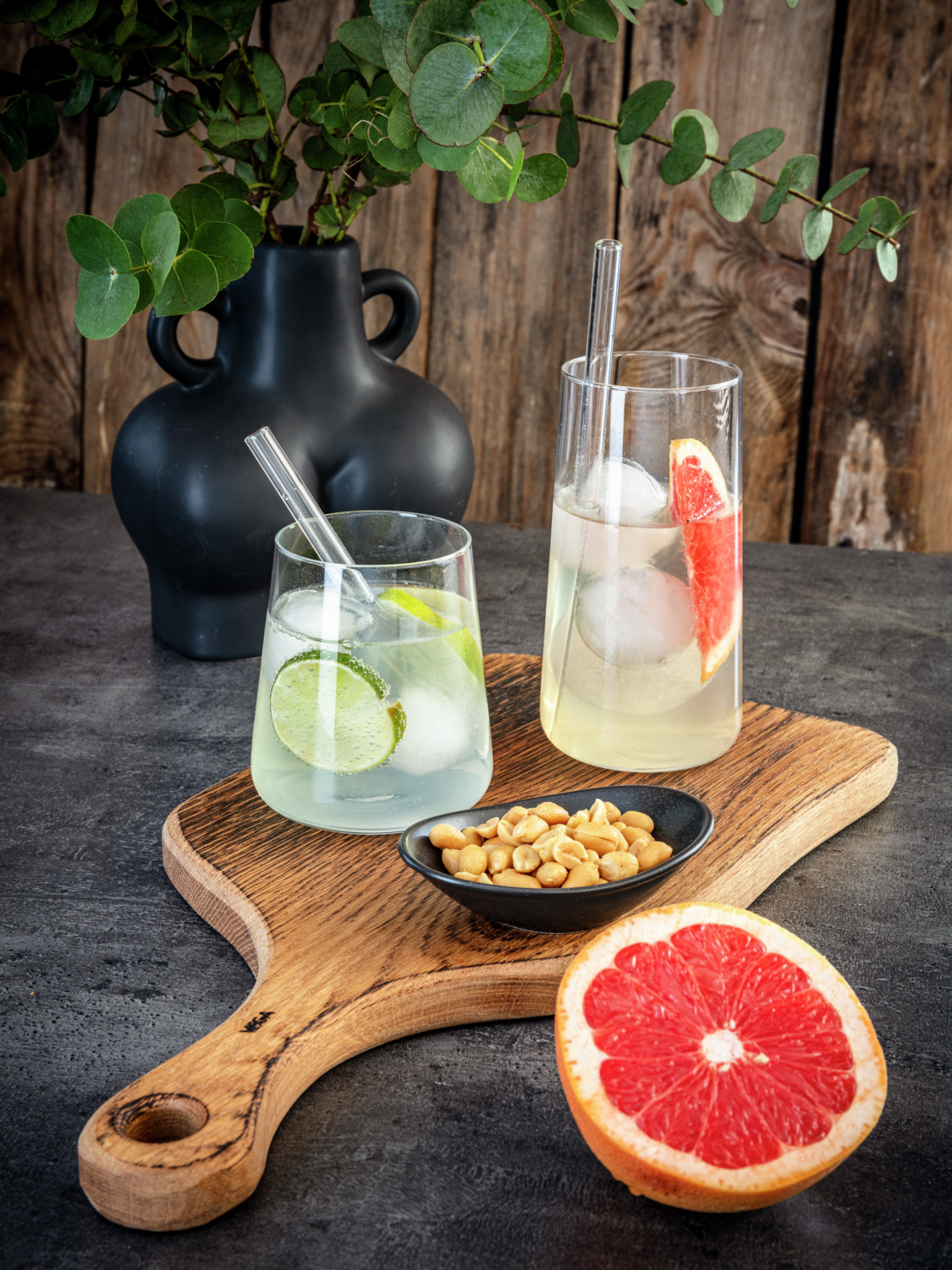 VEGA Burno Serving Board, Solid Oak Wood Food Platter, Burnt Oiled Finish, 40 x 10 x 2 cm, Rectangular with Handle