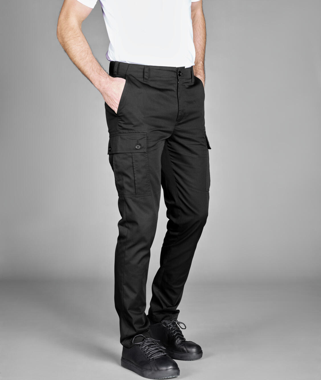 Jobeline Men's Chef Cargo Trousers, 65% Polyester 35% Cotton, Regular Fit, Tapered Leg, Cargo Pockets, OEKO-TEX Standard 100, Black, Size 54