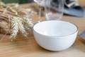 Set de 6 boluri din porțelan VEGA Bellino, 470ml, Diametru 13cm, Alb cu Margine Neagră, Compatibile cu Cuptorul cu Microunde și Mașina de Spălat Vase, Pictate Manual