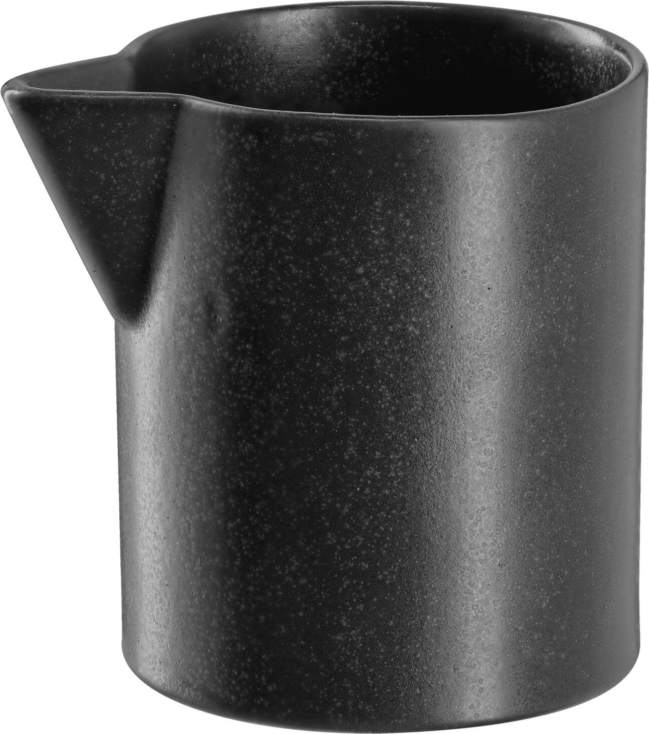 VEGA LUSINI Solutions GmbH Milk and sauce jug Masca Milch- & Saucenkännchen Masca Milk and sauce jug Masca; 200 ml, 6.5x7.8 cm (ØxH); black Milch- & Saucenkännchen Masca; 200 ml, 6.5x7.8 cm (ØxH); schwarz Masca 200 ml jug The Masca 200 ml black porcelain jug is ideal for milk, sauces or dressings. Its precise spout design ensures drip-free serving in professional settings. Advantages: * Versatile (milk, sauces) * Clean pouring * Sturdy catering-grade porcelain * Modern design * Dishwasher-safe * Microwave-safe Gießer Masca 200 ml Der Gießer Masca 200 ml Porzellan schwarz eignet sich ideal für Milch, Saucen oder Dressings. Durch die präzise Ausgießform ist ein tropffreies Servieren im professionellen Einsatz möglich. Vorteile: * Vielseitig einsetzbar (Milch, Saucen) * Sauberes Ausgießen * Robustes Gastronomieporzellan * Modernes Design * spülmaschinenfest * mikrowellengeeignet