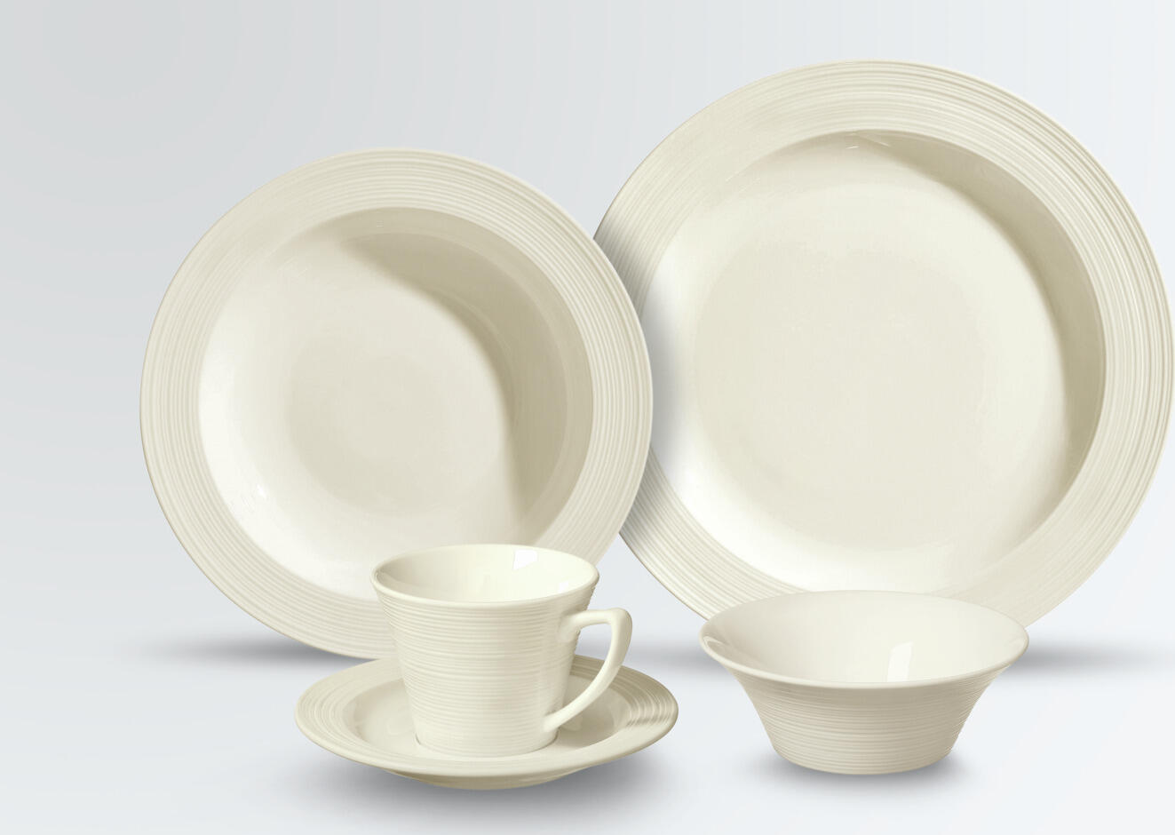 VEGA LUSINI Solutions GmbH Sample set  Skyline 5-piece Mustergarnitur Skyline 5-teilig Sample set  Skyline 5-piece; cream white Mustergarnitur Skyline 5-teilig; cremeweiß Use our sample service. The following samples are included: Flat plate Ø 28 cm Deep plate Ø 23 cm Small bowl ØxH 13x4.5 cm (0.1 l) Coffee cup 0.2 l Coffee/mug saucer Ø 15 cm Sample items are priced with a nominal fee, if you are not satisfied we will refund the nominal fee. Please contact our customer service for this purpose. Nutzen Sie unseren Musterservice. Folgende Muster sind enthalten: Teller flach Ø 28 cm Teller tief Ø 23 cm Schälchen ØxH 13x4,5 cm (0,1 l) Kaffee-Obertasse 0,2 l Kaffee-/Becher-Untertasse Ø 15 cm Musterartikel sind mit einer Schutzgebühr bepreist, bei Nichtgefallen erstatten wir Ihnen die Schutzgebühr zurück. Bitte nehmen Sie hierzu Kontakt zu unserem Kundenservice auf.
