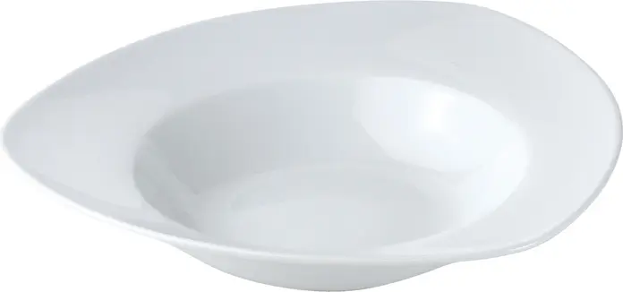 PULSIVA LUSINI Solutions GmbH Pasta plate Classic Pastateller Classic Pasta plate Classic; 700 ml, 29x29x6.4 cm (LxWxH); white; triangular; 6 piece / pack Pastateller Classic; 700 ml, 29x29x6.4 cm (LxBxH); weiß; dreieckig; 6 Stück / Pack White porcelain pasta plate in triangular shape. Extra deep, with smooth, slightly slanted flag. Dishwasher safe and microwaveable. Weißer Pastateller aus Porzellan in dreieckiger Form. Extra tief, mit glatter, leicht schräger Fahne. Spülmaschinenfest und mikrowellengeeignet.
