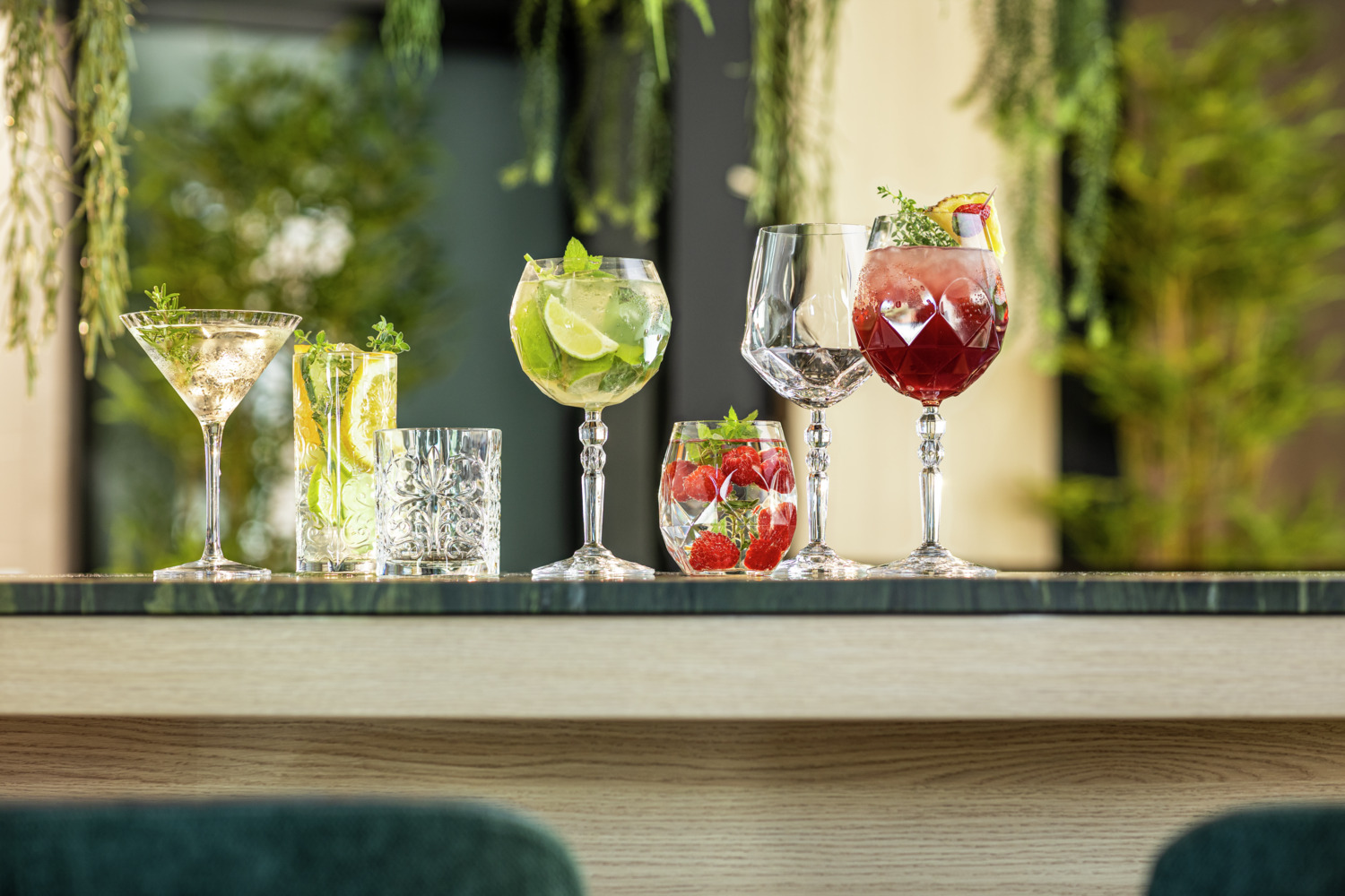 Set de 6 pahare pentru Gin and Tonic RCR Alkemist, cristal Luxion fara plumb, 580 ml, transparente, design modern, rezistente la masina de spalat vase