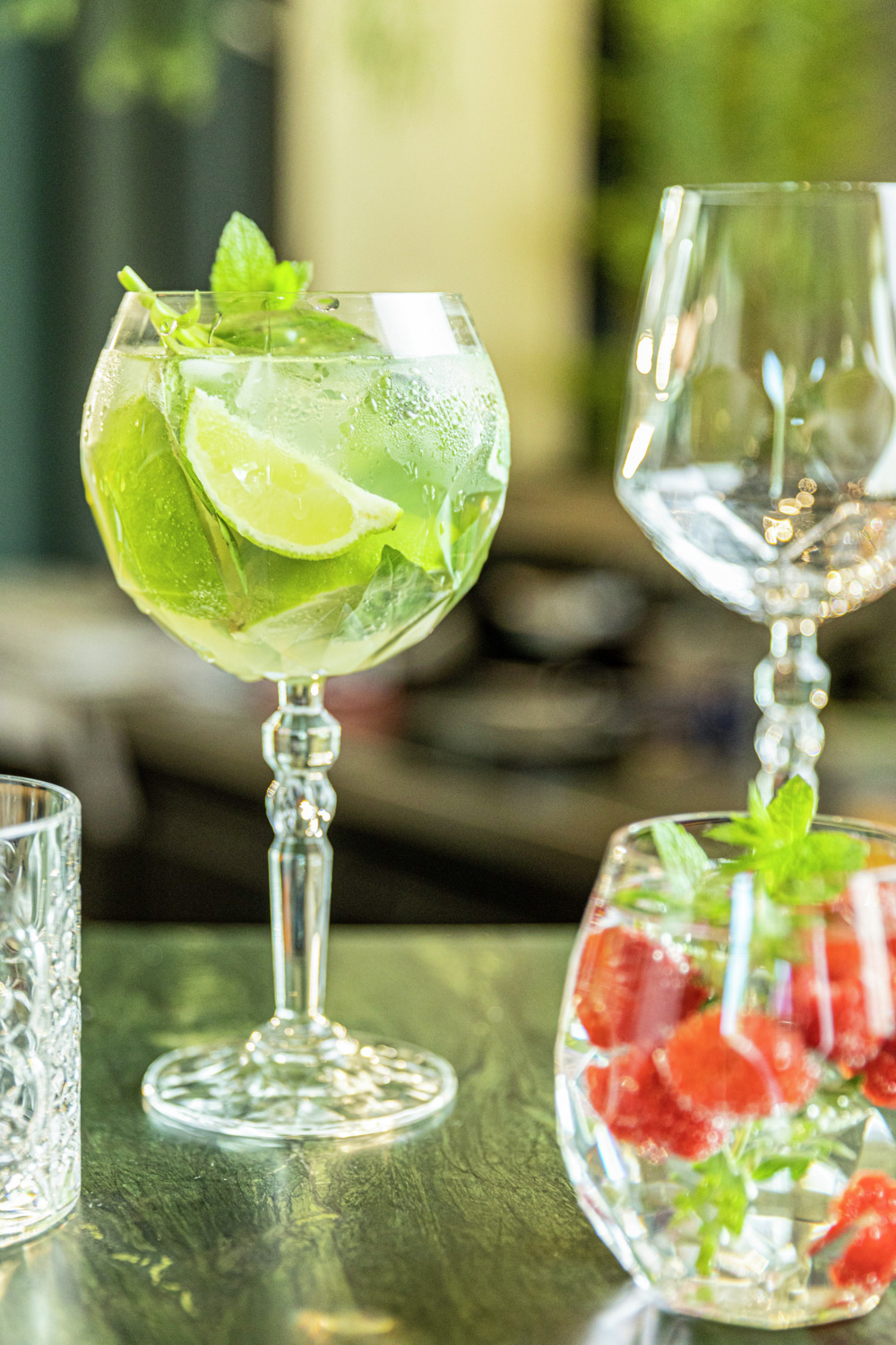 Set de 6 pahare pentru Gin and Tonic RCR Alkemist, cristal Luxion fara plumb, 580 ml, transparente, design modern, rezistente la masina de spalat vase