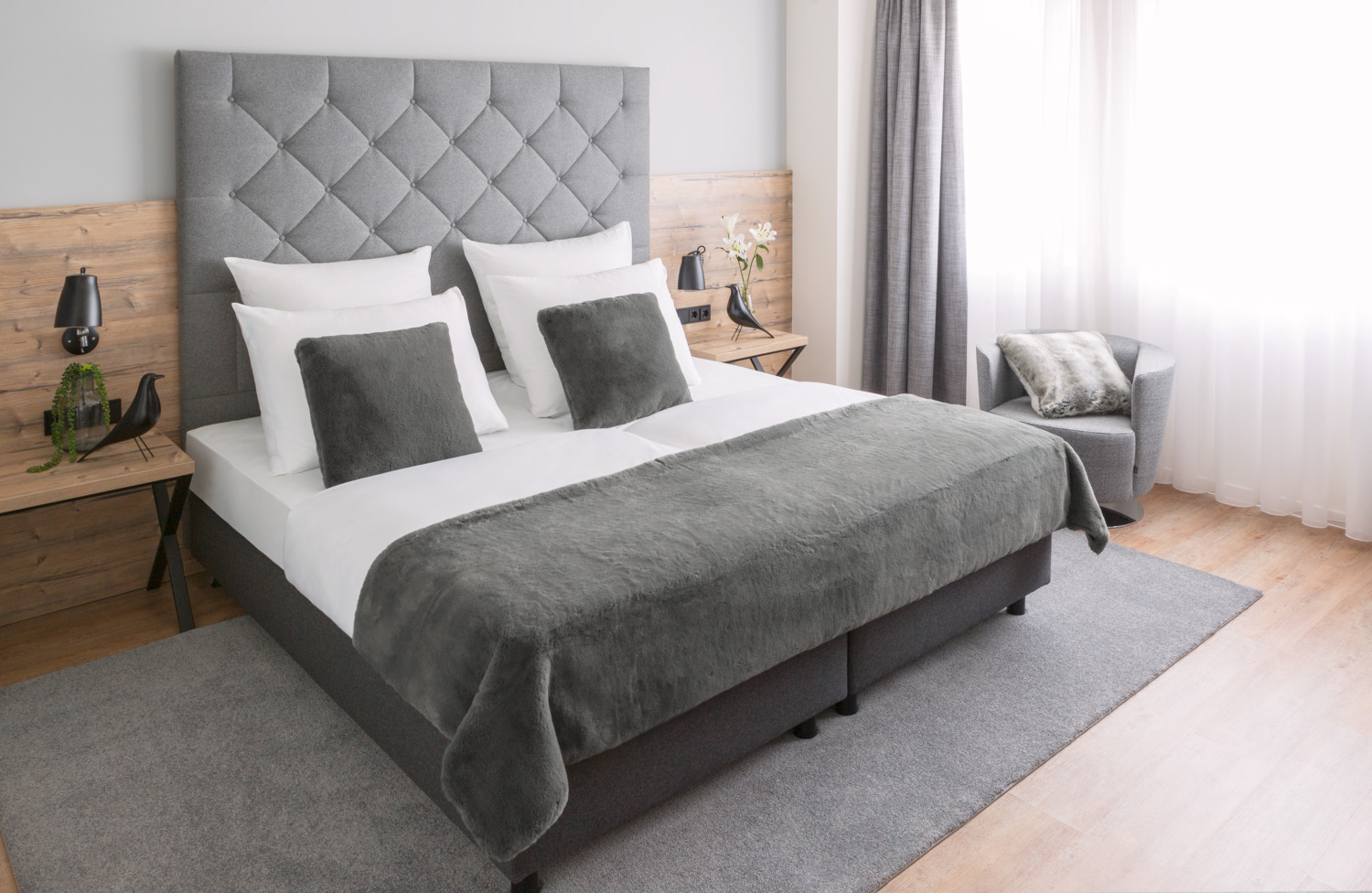 LUSINI Solutions GmbH Tokio Duvet Cover, 100% Cotton Mako-Satin, 140x200 cm, White, Hotel Closure, OEKO-TEX Standard 100, Boil-proof and Easy Iron