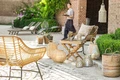 Scaun de relaxare exterior VEGA Tomeo, Rattan Polyrattan cu aspect de bambus, Cadru din otel vopsit electrostatic, Maro deschis si Negru, 81x73x82 cm