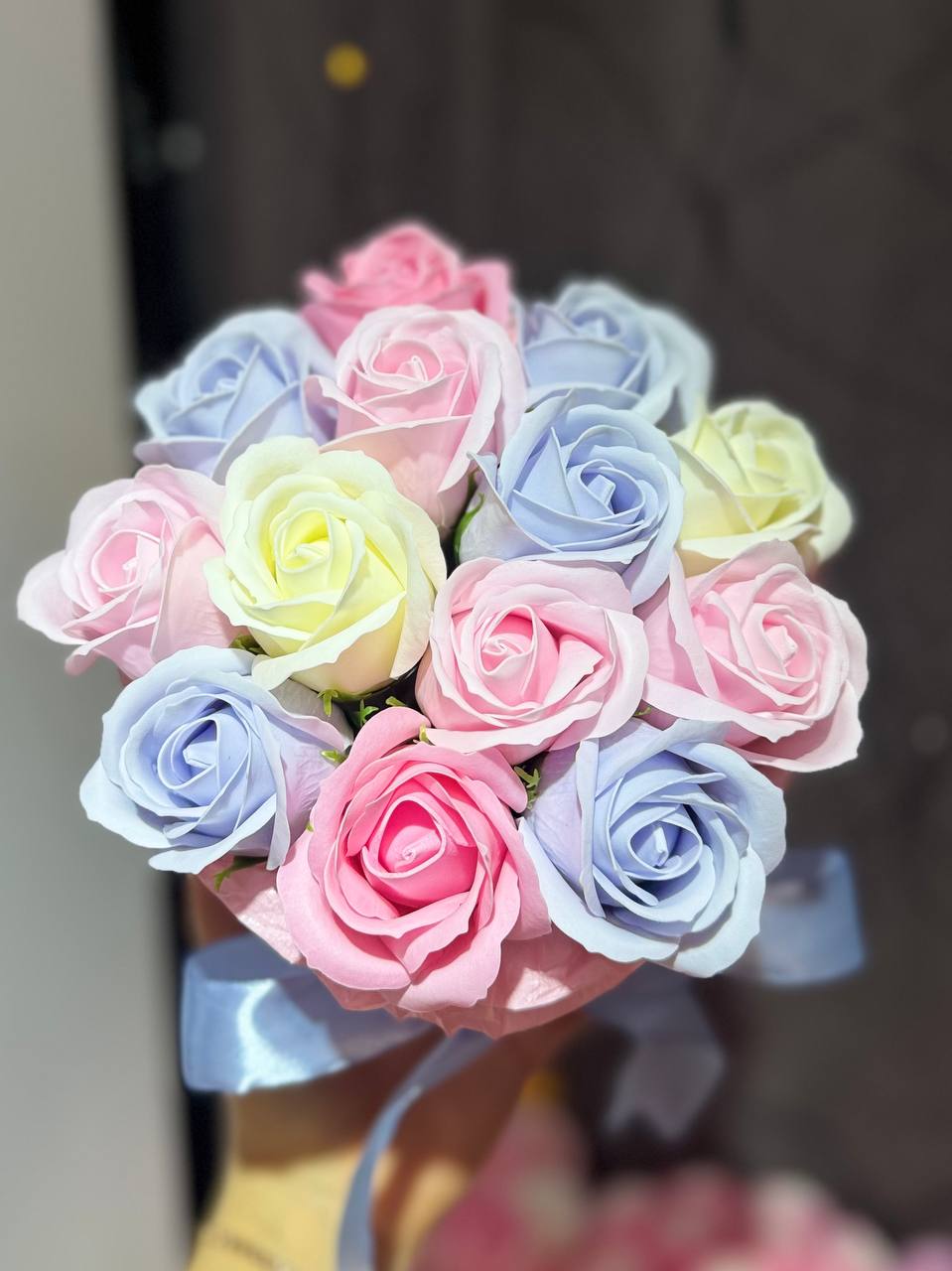 Buchet din 13 trandafiri