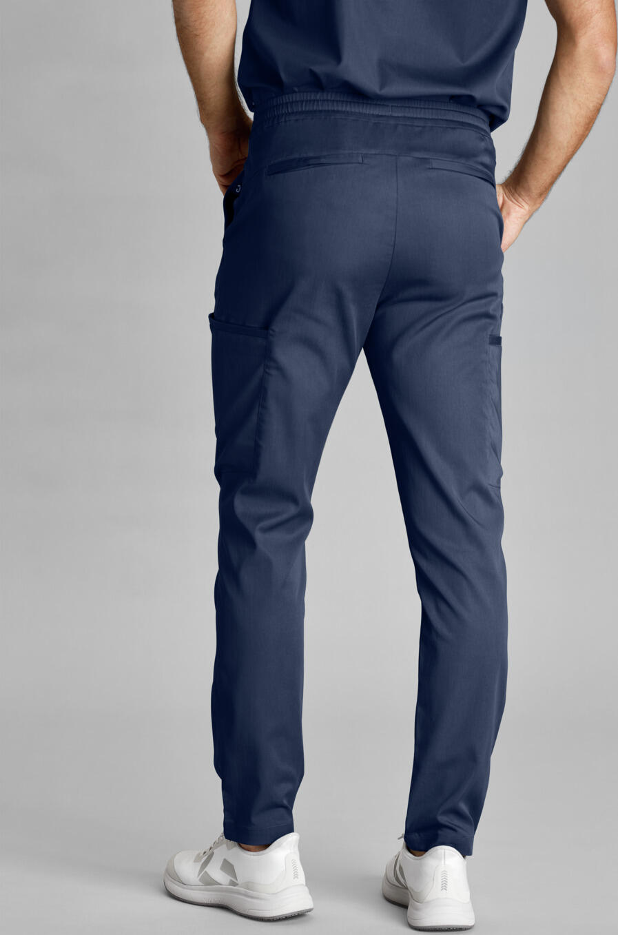 Pantaloni barbati Jobeline Pesaro, din Lyocell Tencel si Poliester, croiala Regular Fit, respirabili, cu talie elastica si buzunare cargo, Navy