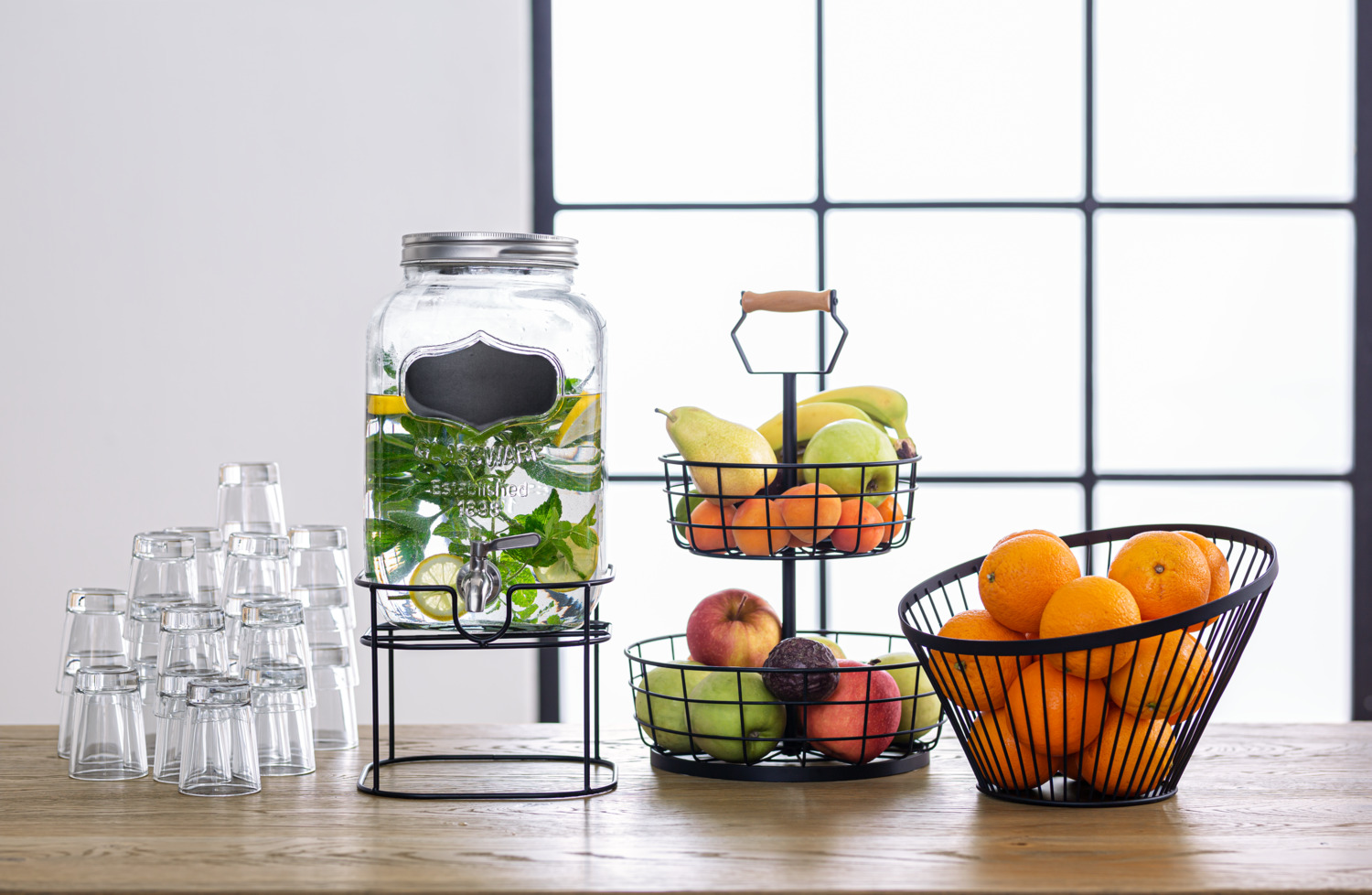 VEGA Alpena Fruit and Bread Basket, Powder-Coated Steel, Black, 28x26 cm, Stackable and Robust Table Accessory