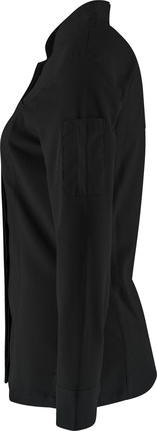 JOBELINE LUSINI Solutions GmbH Women's chef's jacket Phoenix long-sleeved Damen Kochjacke Phoenix Langarm Women's chef's jacket Phoenix long-sleeved; Size 48; black Damen Kochjacke Phoenix Langarm; Kleidergröße 48; schwarz 65 % polyester, 35 % cotton. 150 g/m². 60 °C wash. Elegant women's chef jacket made of extra lightweight, breathable fabric. With a small wing collar, inner breast pocket, concealed button tape and a 2-part upper arm pocket. With a practical bib apron loop in the neck. The side panels and entire sleeves are made of an elastic piqué material, which is extremely breathable and ensures a very comfortable fit. The sleeves feature fully elastic, classic shirt cuffs with button and sleeve vent. Slightly tailored cut. Back length: 68 cm for size 36. 65 % Polyester, 35 % Baumwolle. 150 g/m². 60°-Wäsche Elegante Damenkochjacke aus einem extraleichten und atmungsaktiven Gewebe. Mit kleinem Stehkragen, innenliegender Brusttasche, verdeckter Druckknopfleiste, sowie einer zweigeteilten Oberarmtasche. Mit einer praktischen Latzschürzenschlaufe im Nacken. Die Seitenteile sowie die gesamten Ärmel bestehen aus einem atmungsaktiven und elastischen Piqué Material, das für eine äußerst bequeme Passform und Atmungsaktivität sorgt. Den Ärmelabschluss bildet eine ebenfalls vollelastische, klassische Hemdenmanschette mit Druckknopf und Ärmelschlitz. Leicht tailliert geschnitten. Rückenlänge: 68 cm in Gr. 36