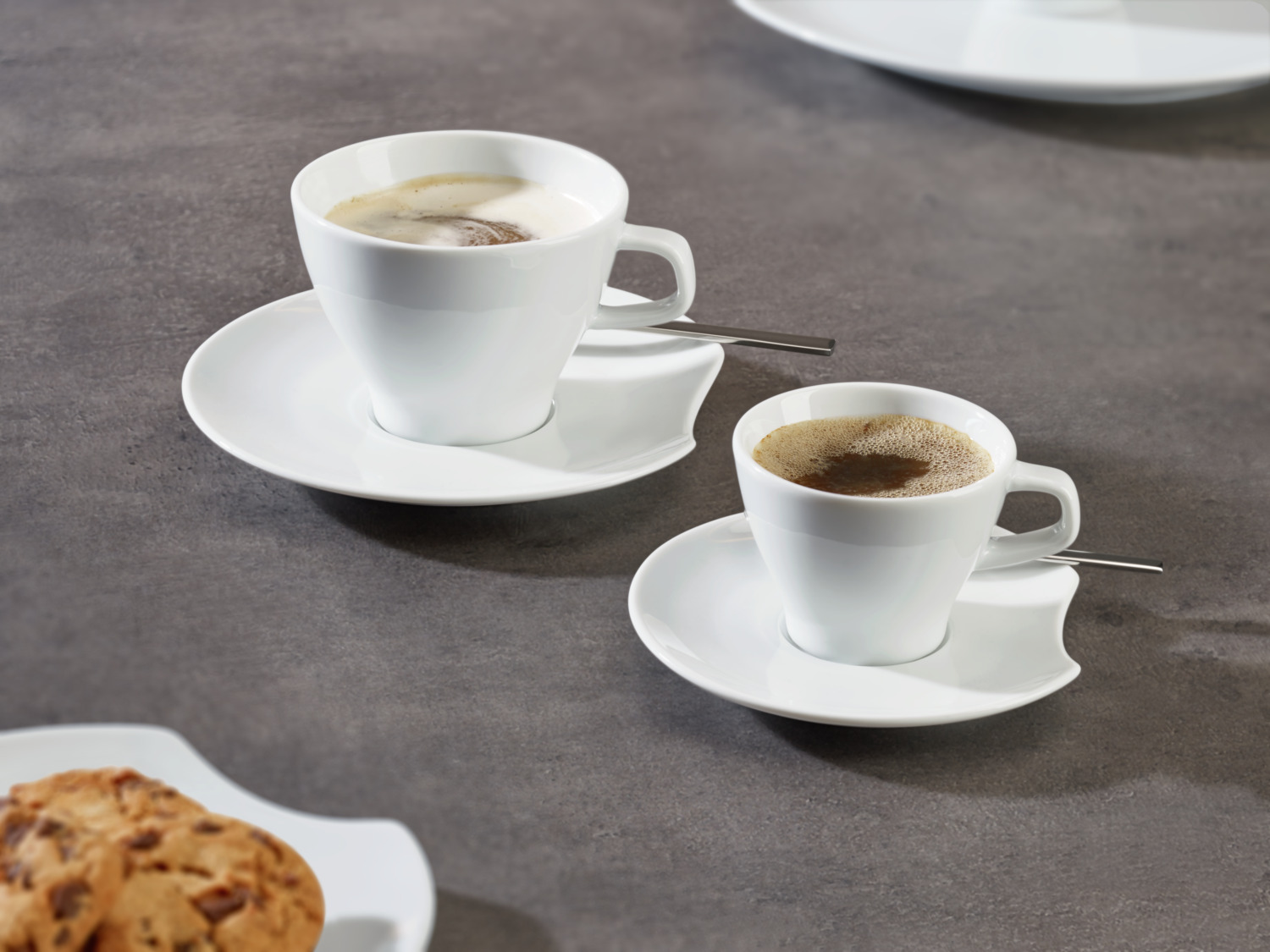 Farfurii de porțelan VEGA Contrast, Albe Rotunde pentru Espresso și Cana cu Decupaj pe Margine, Diametru 12 cm, Set de 6 piese