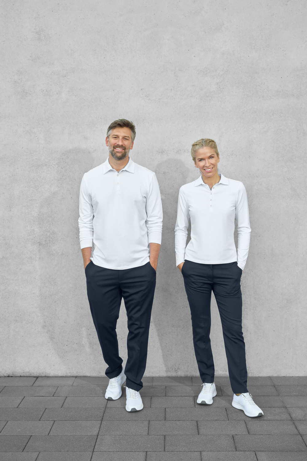 Pantaloni Serviciu Jobeline Tommy pentru femei, Model Jogger pentru Hotel, Croiala Regular cu Picior Ingust si Slit, Material Rezistent la Cute, Navy