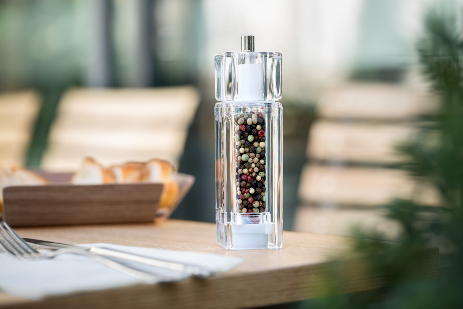 VEGA Alma Pepper Mill with Integrated Salt Shaker, Transparent Acrylic Glass and Plastic, Carbon Steel Grinding Mechanism, 4.5x16.5x4.5 cm