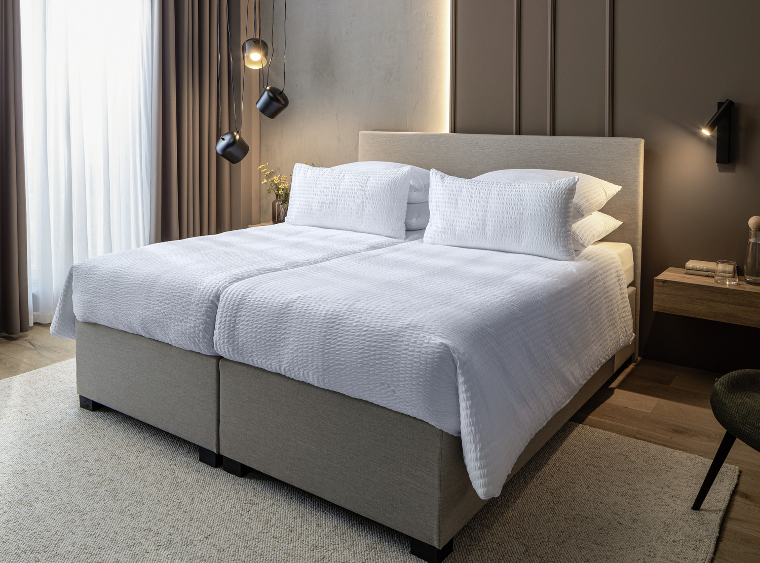 Set Lenjerie Bed Linen Set de 2 piese LUSINI Solutions GmbH Mallorca, 100% Bumbac Seersucker, Alb, Plota 140x200 cm, Fața de pernă 70x90 cm, OEKO-TEX Standard 100