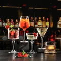 Set de 6 pahare pentru Martini RCR Cristalleria Italiana Timeless, cristal LUXION, design cu relief vertical, transparente, 210 ml, înălțime 18 cm