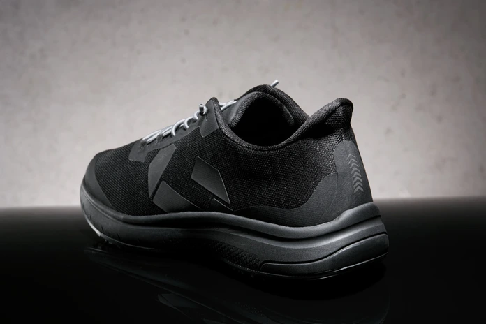 Jobeline Explorer Unisex Work Shoes, O1 Protection Class, Non-slip SR Rubber Outsole, Breathable Polyester Mesh, Lightweight Responsive Cushioning