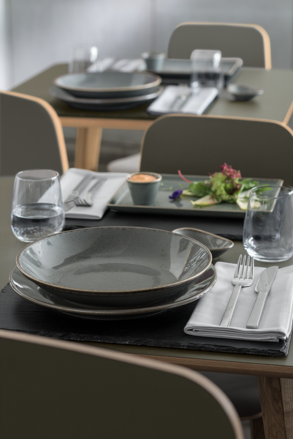 VEGA Sidina Round Coupe Flat Plates, 24 cm Diameter, Grey Porcelain, Dishwasher and Microwave Safe, Set of 6