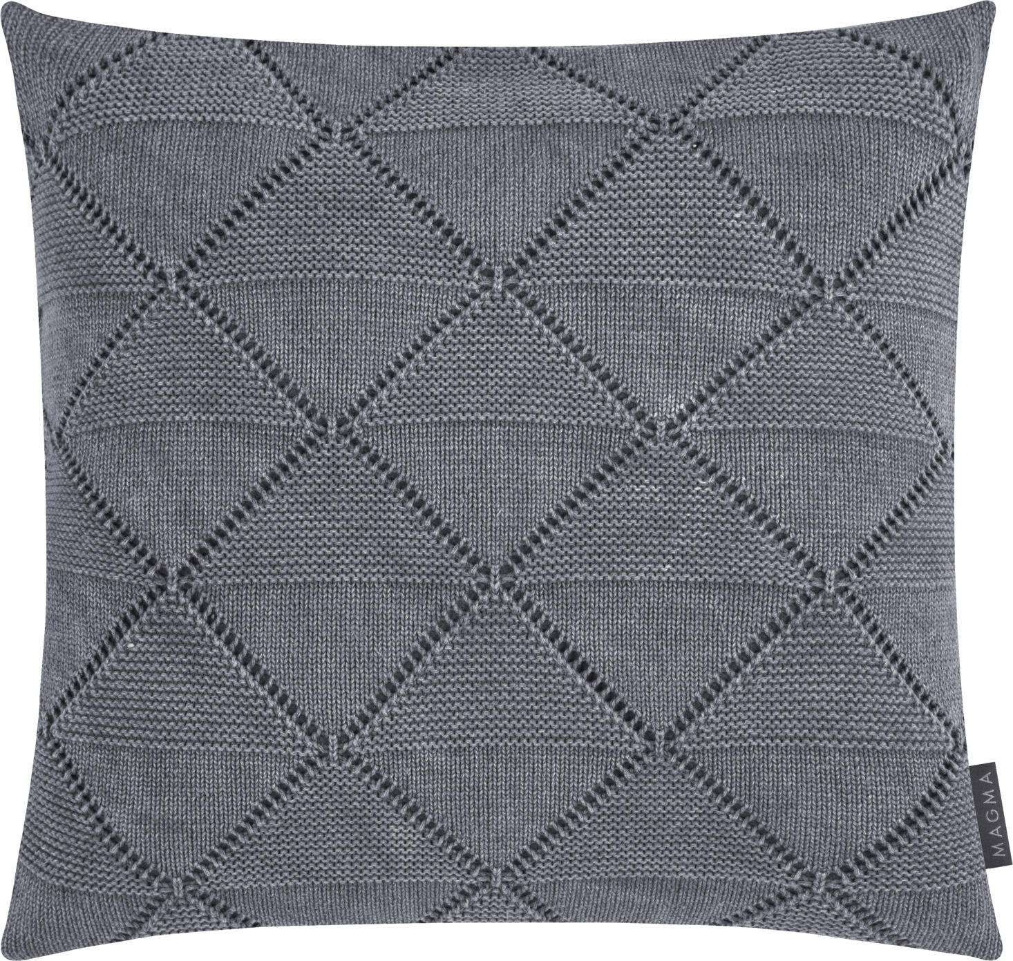MAGMA Decorative pillow cover Senna Dekokissenbezug Senna Decorative pillow cover Senna; 50x50 cm (WxL); anthracite; square Dekokissenbezug Senna; 50x50 cm (BxL); anthrazit; quadratisch 100% cotton. Weight approx. 690 g/m². Pillow cover made of pure cotton knit. Ideally suited as a sofa cushion, due to the pleasantly soft fabric. Practical zipper for easy removal and covering. Supplied without filling. 100 % Baumwolle. Gewicht ca. 690 g/m². Kissenhülle aus reinem Baumwollstrick. Bestens geeignet als Sofakissen, aufgrund des angenehm weichen Gewebes. Praktischer Reißverschluss für einfaches Ab- und Beziehen. Lieferung ohne Füllung.