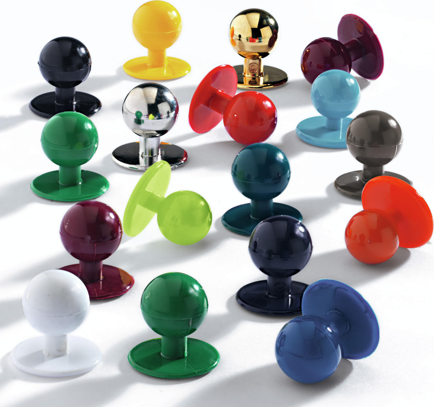 PULSIVA Plain Glossy Bordeaux Ball Buttons for Chef Jackets, 12 piece/pack, Durable Round Smooth Surface Quick-Opening Design