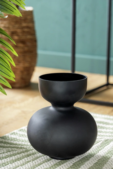 Vaza din sticla Vega Ayaka, sticla lakuita matt black, forma rotunda, 22x25.5 cm, pentru flori naturale sau uscate